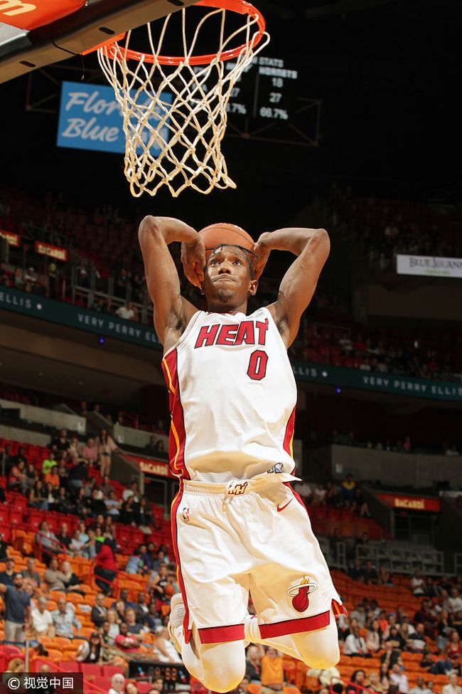 CBA常规赛倒计时，夏洛特黄蜂赛后内部沟通，细节引发关注，信心回归，年轻球员得到机会的简单介绍